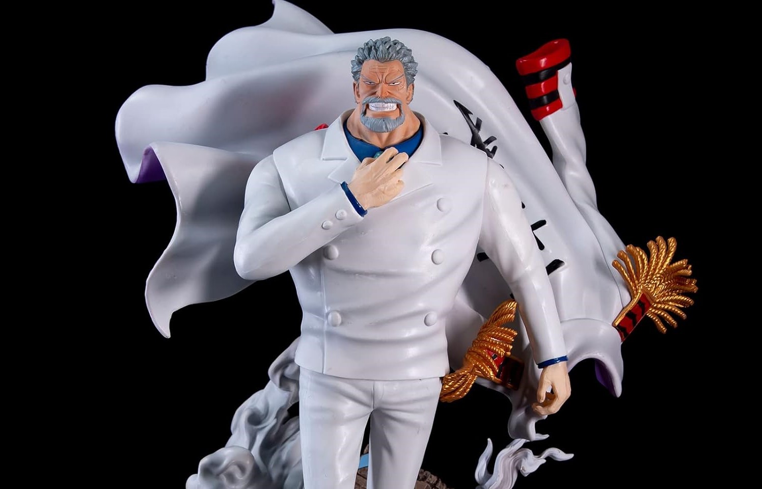 【ワンピース】ガープは青雉(クザン)に敗けて死亡した⁈あらすじをネタバレ解説！ アイキャッチ画像